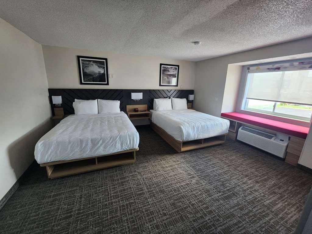 Best Western Buffalo Inn & Suites Room photo