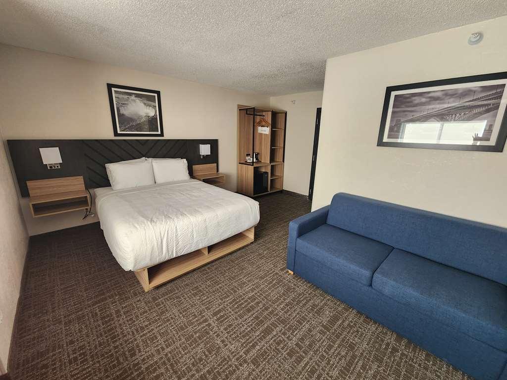 Best Western Buffalo Inn & Suites Room photo