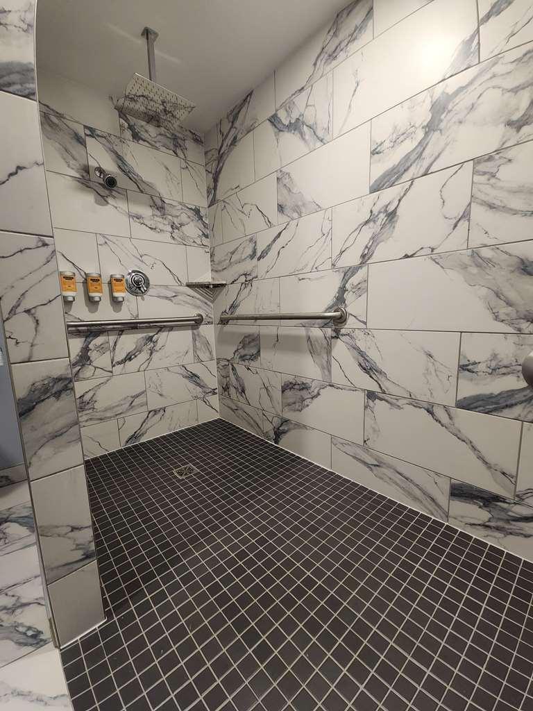 Best Western Buffalo Inn & Suites Room photo