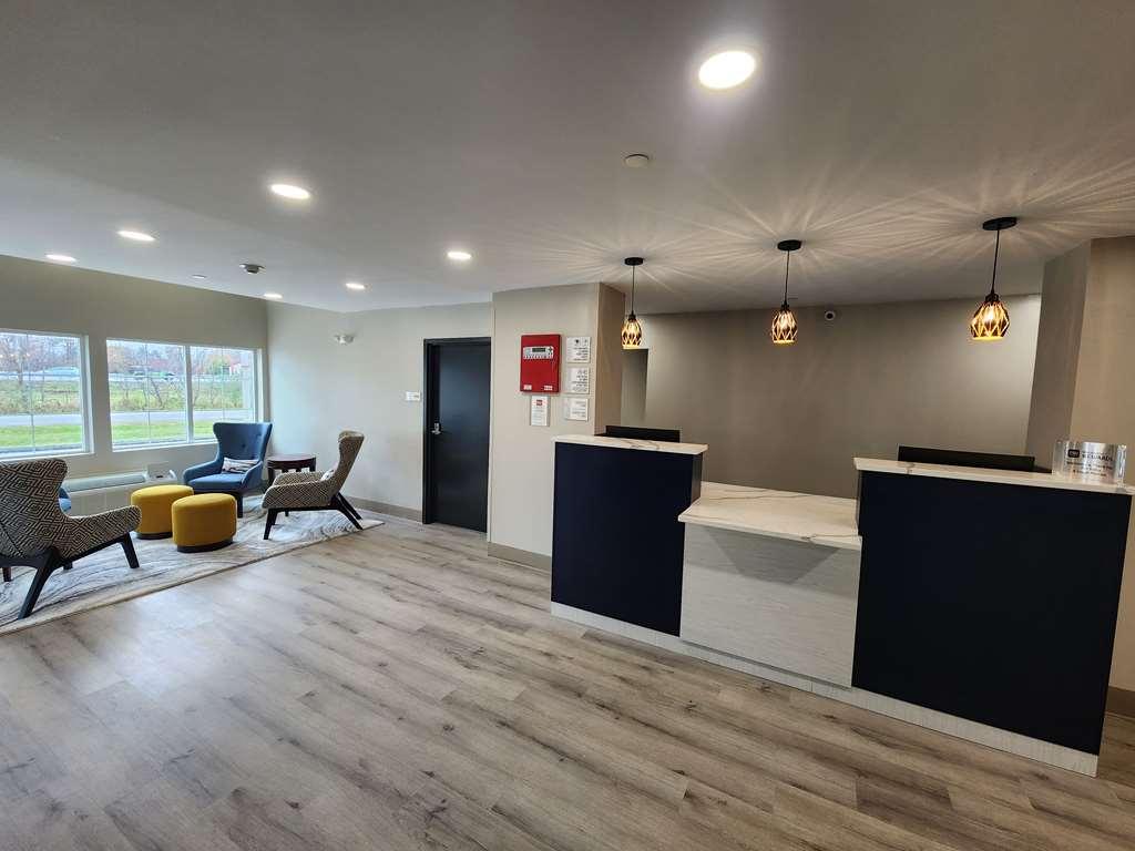 Best Western Buffalo Inn & Suites Interior photo