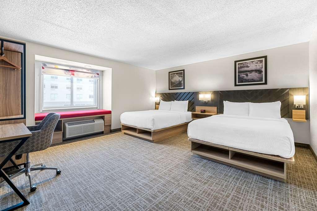 Best Western Buffalo Inn & Suites Room photo