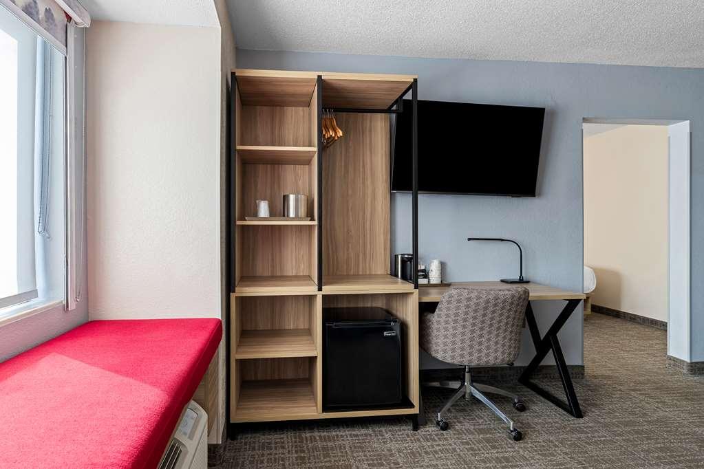 Best Western Buffalo Inn & Suites Room photo