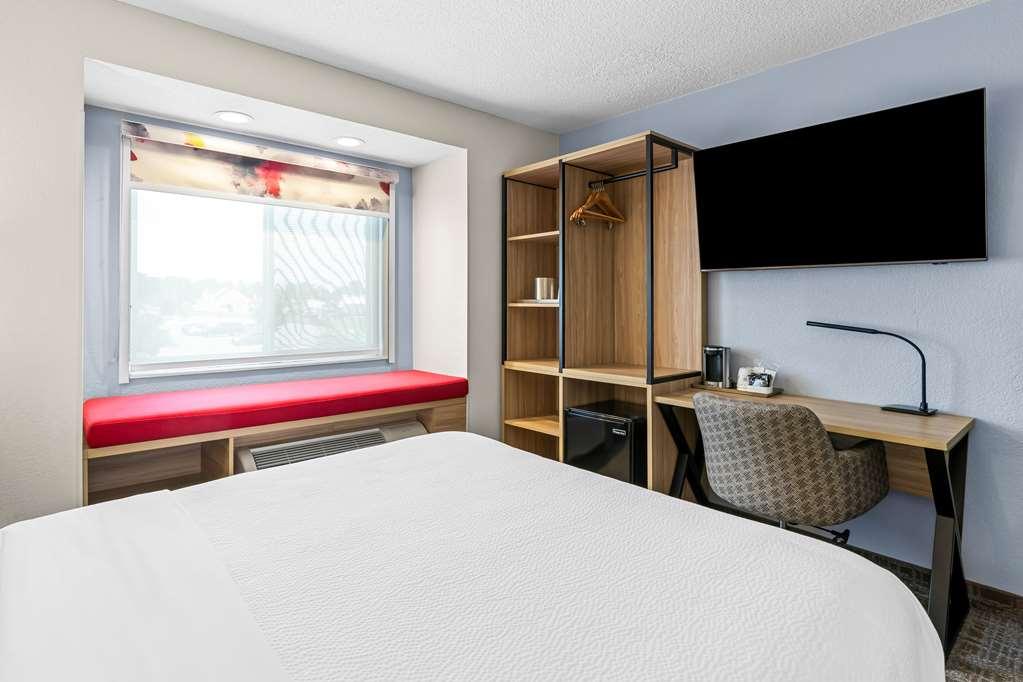 Best Western Buffalo Inn & Suites Room photo