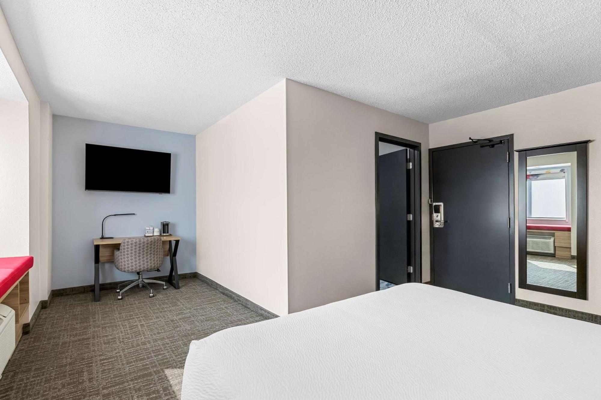 Best Western Buffalo Inn & Suites Exterior photo