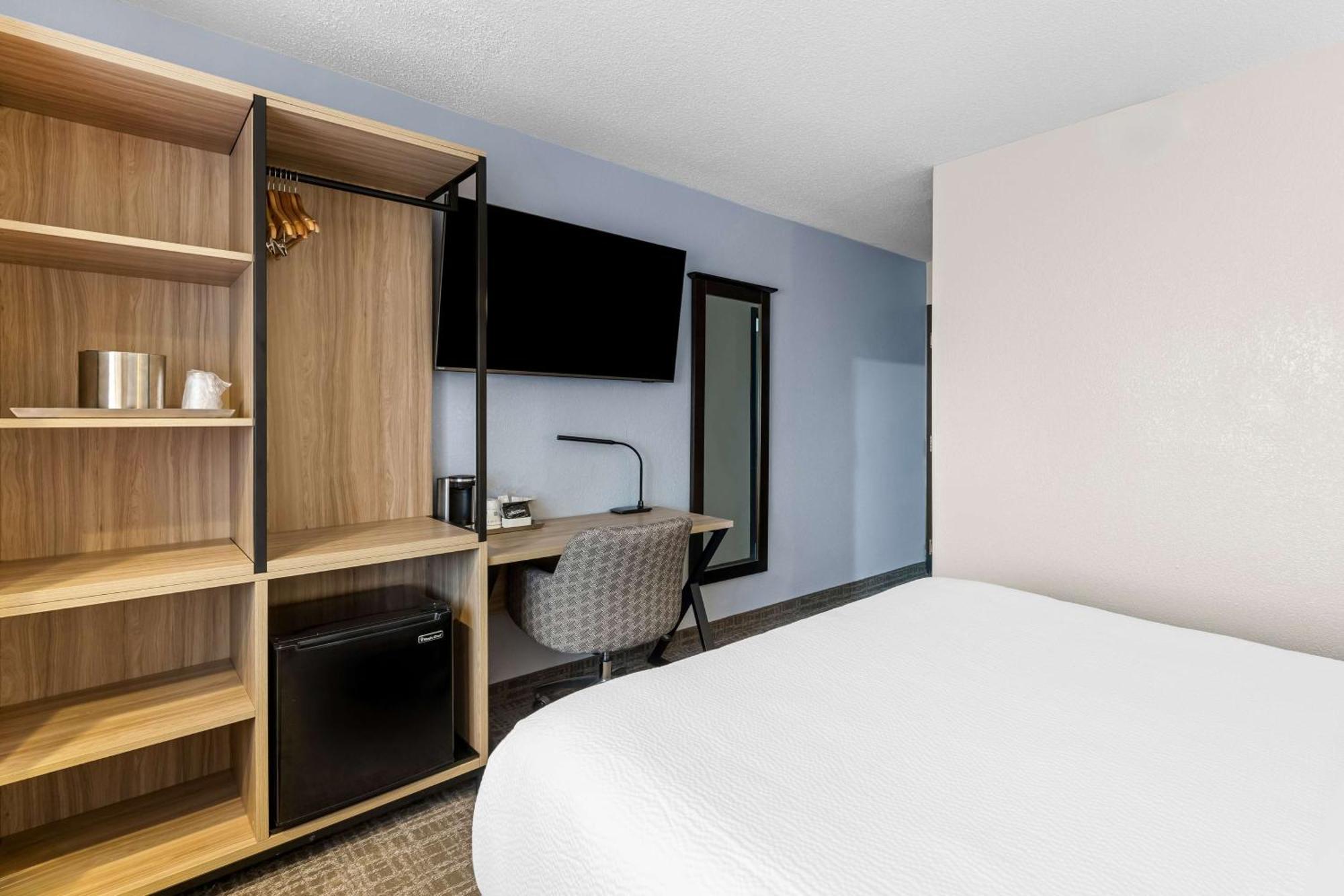 Best Western Buffalo Inn & Suites Exterior photo